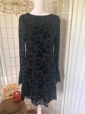 BTFBM Black Velvet Burnout Floral Bell-Sleeve Dress NWT Medium